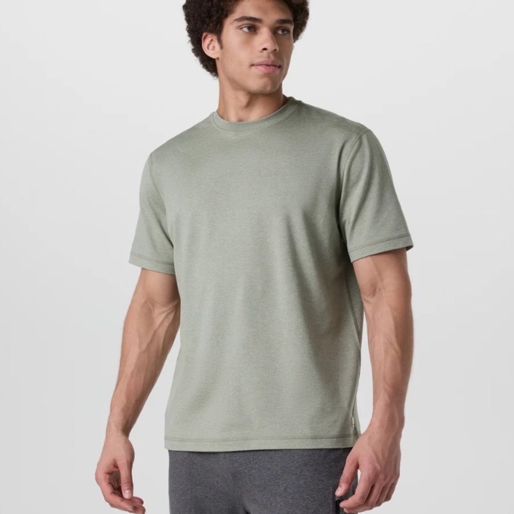 Vuori S/S Ponto Tee Relaxed Dusty Blue Heather Medium New With Tags